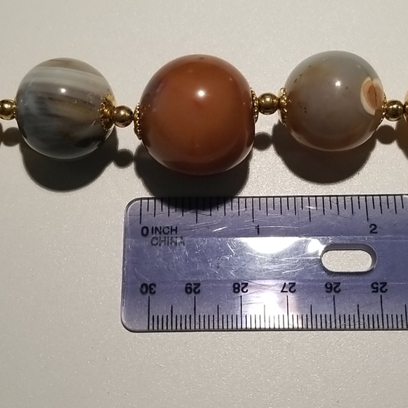 Agate Bead Necklace - Picture 4 of 5